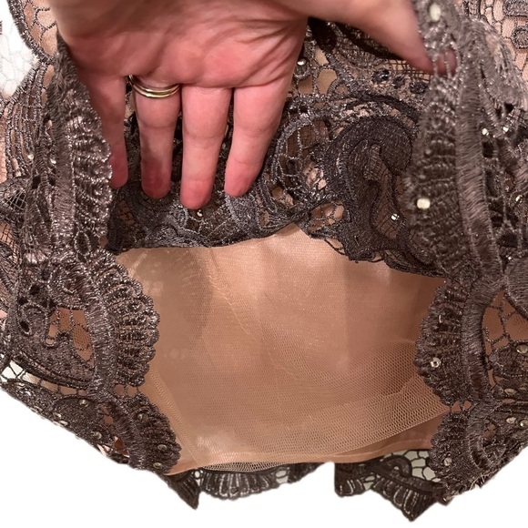 🩶Dave & Johnny Embroidered Illusion Cocktail Dress | Gunmetal Silver | Size 7/8 - Picture 6 of 16